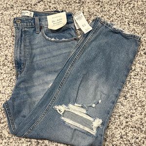 Abercrombie Ankle Straight Ultra High Rise jeans